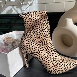 NWT! Justfab Kimani Cheetah Booties